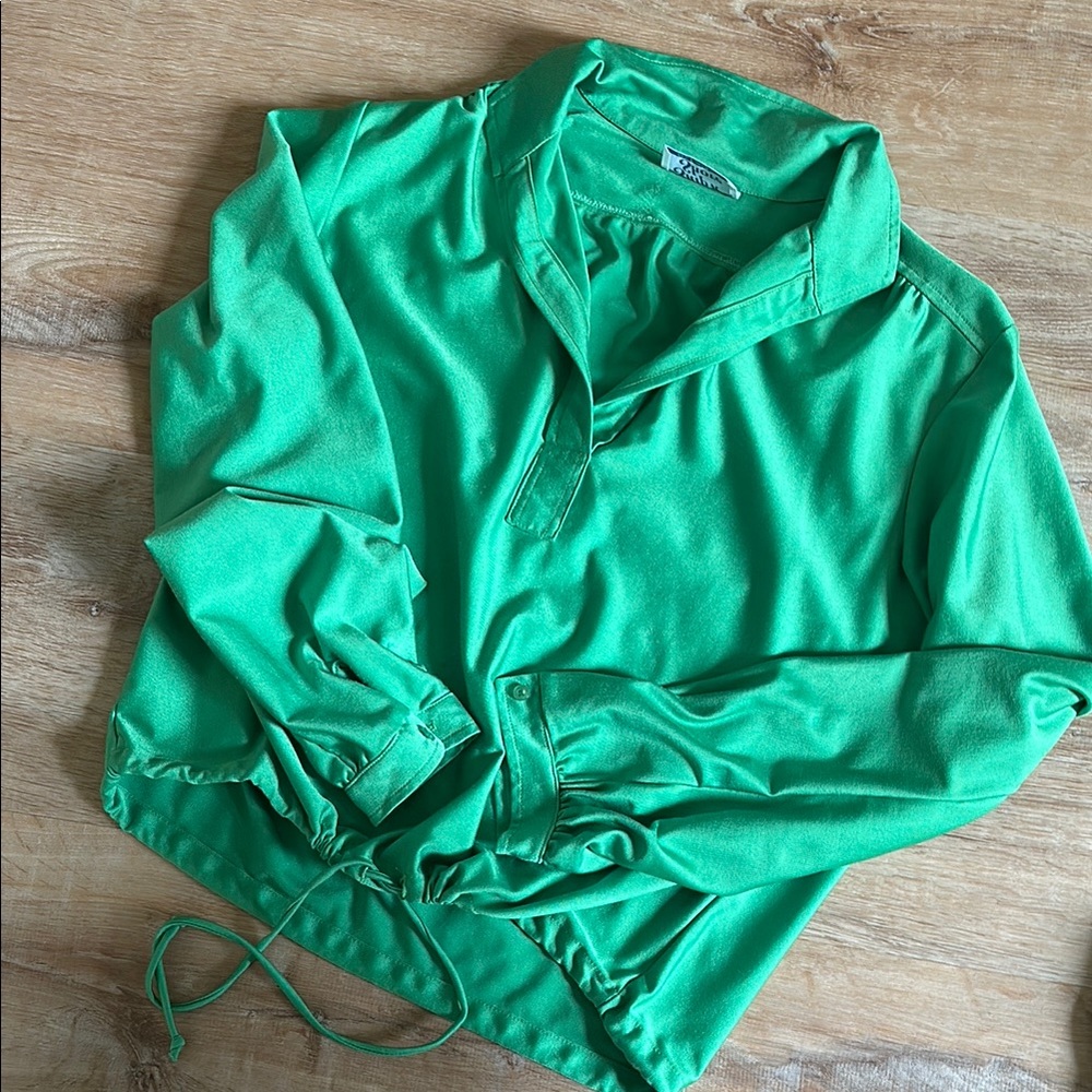 Vintage 1970s Hawaii Tie Front Green Long Sleeve Blouse
